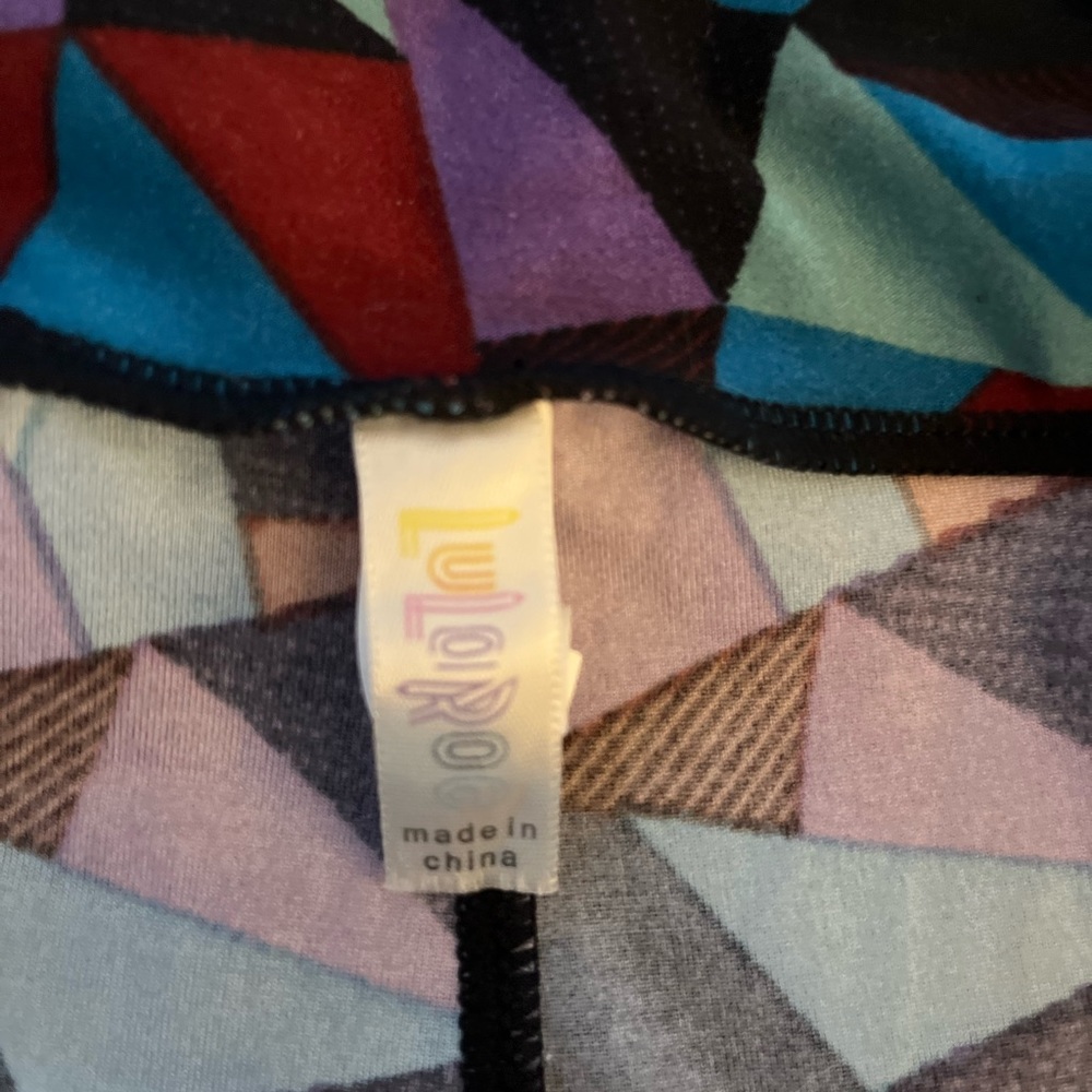 LuLaroe Tall and Curvy Leggings - Picture 4 of 4